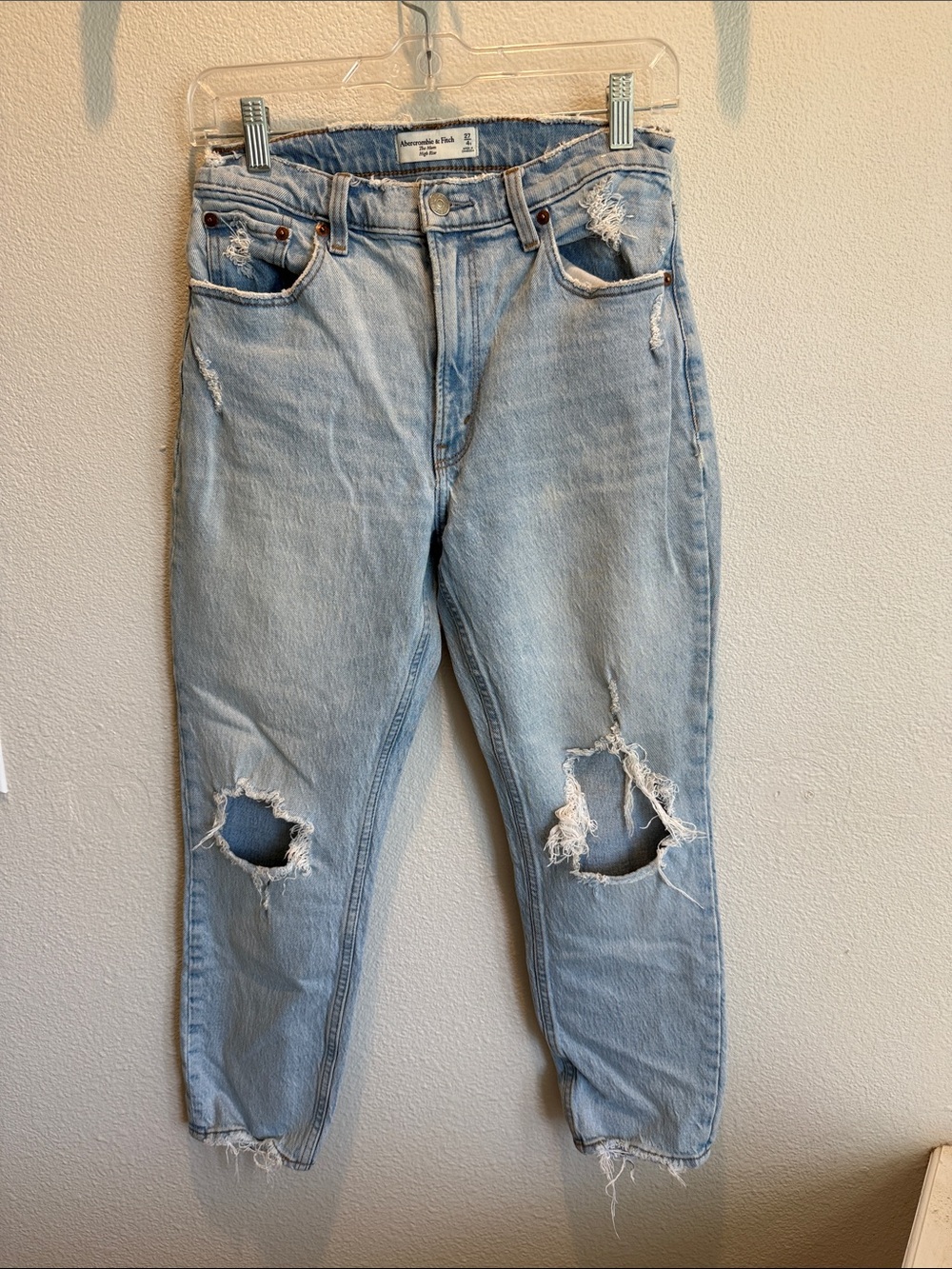 Abercrombie & Fitch Light Blue 'The Mom' High-Rise Jeans
